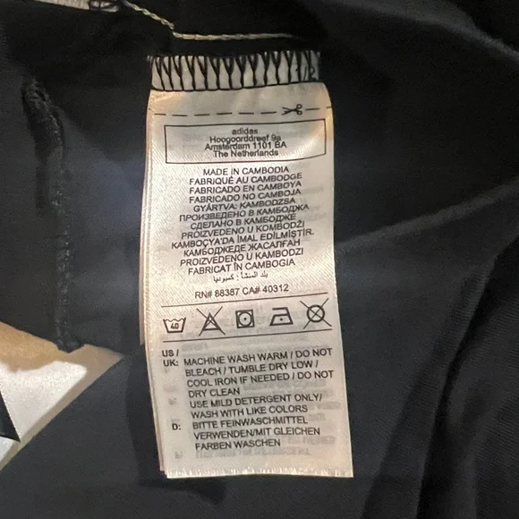 adidas Originals Shorts - Picture 5 of 8